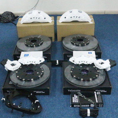 Οπίσθιο Mechatronics παχυμετρικών διαβητών φρένων της Porsche χαμηλό βάρος παχυμετρικών διαβητών και σφιχτό ταξίδι πενταλιών